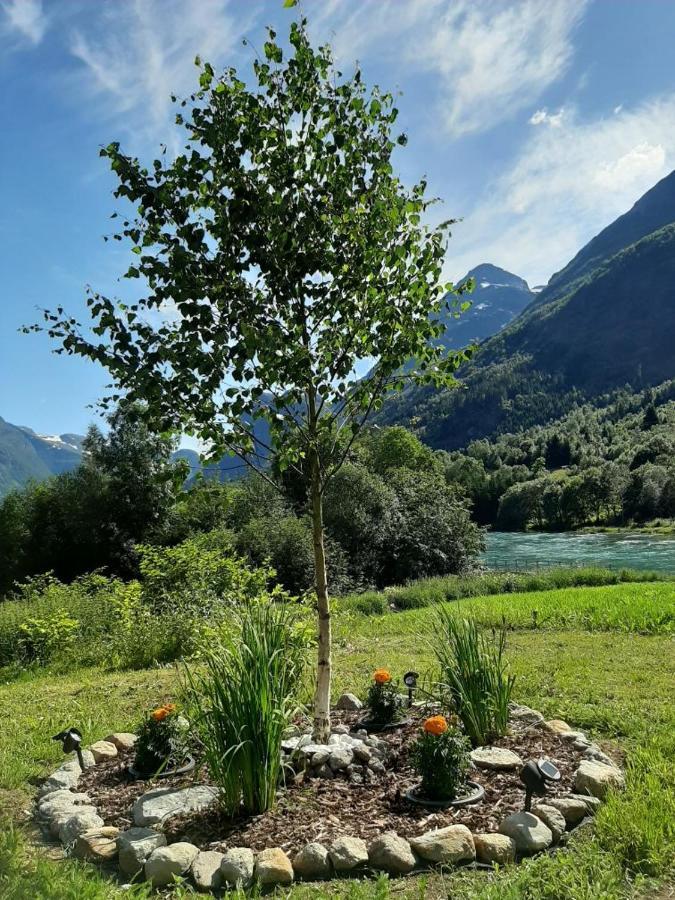 Naustvoll Βίλα Olden Εξωτερικό φωτογραφία